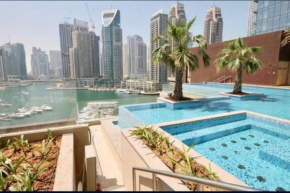 Lovely 2 bedroom at Dubai Marina. With pool & Gym.